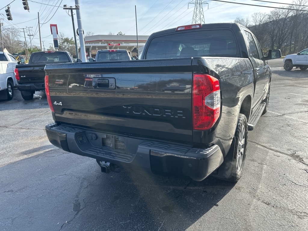 2014 Toyota Tundra CrewMax photo 3