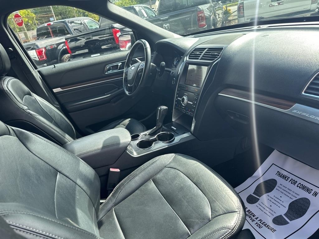 Ford Explorer Limited FWD 2019
