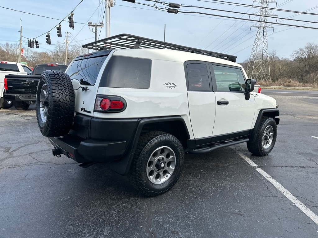 2011 Toyota FJ Cruiser Base photo 4