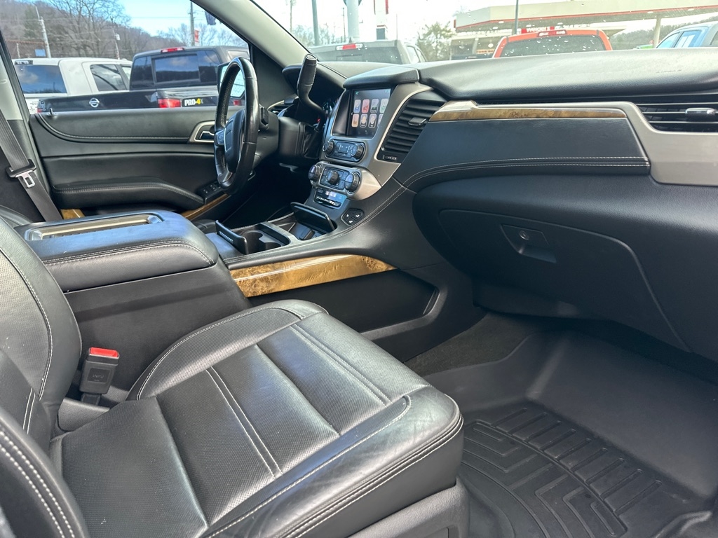 GMC Yukon XL 4WD 4dr Denali 2017