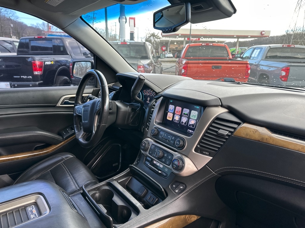 GMC Yukon XL 4WD 4dr Denali 2017