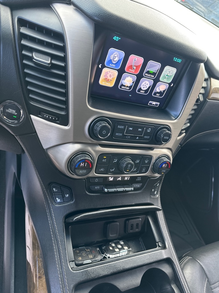 GMC Yukon XL 4WD 4dr Denali 2017