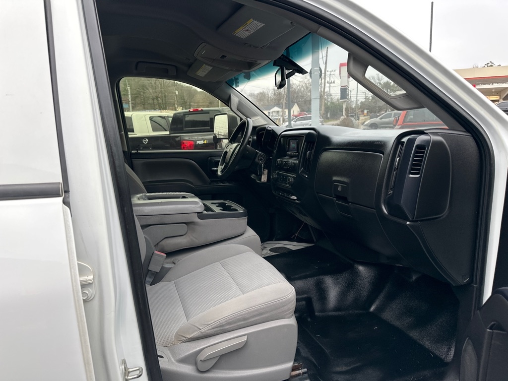 Chevrolet Silverado 2500HD Built After Aug 14 4WD Crew Cab 153.7" Work Truck 2015