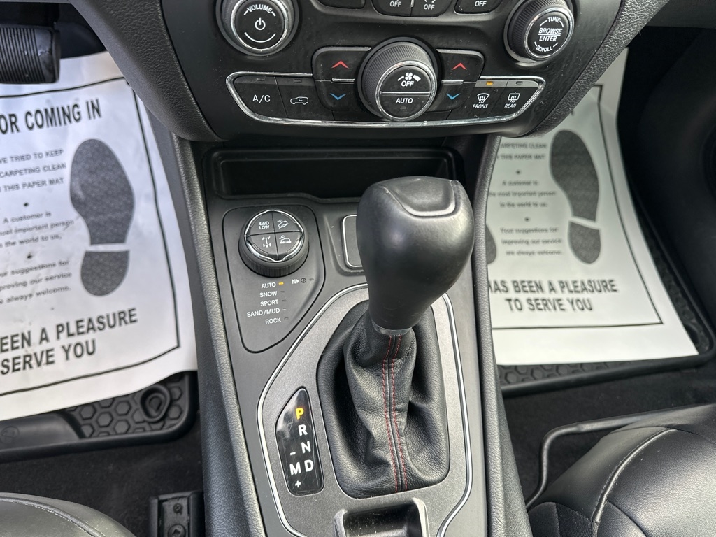 Jeep Cherokee Trailhawk 4x4 2021