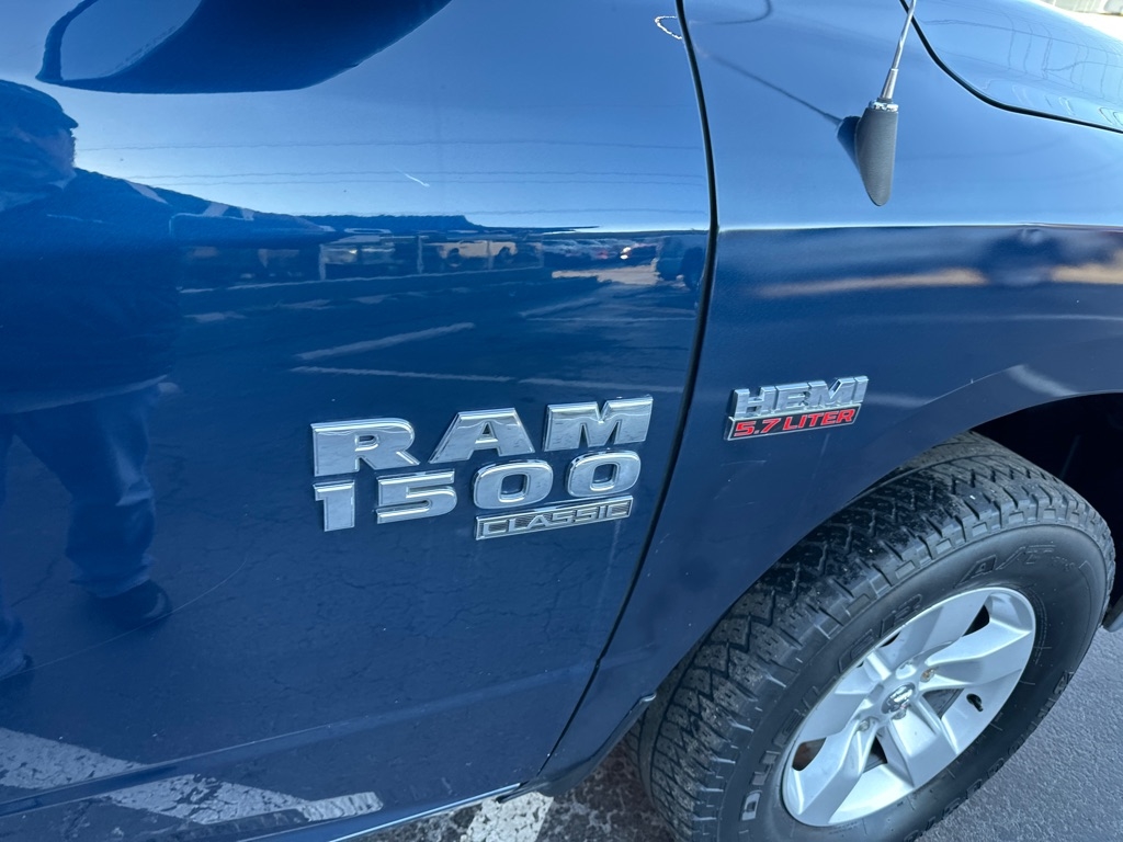 RAM 1500 Classic SLT 4x4 Crew Cab 6'4" Box 2020