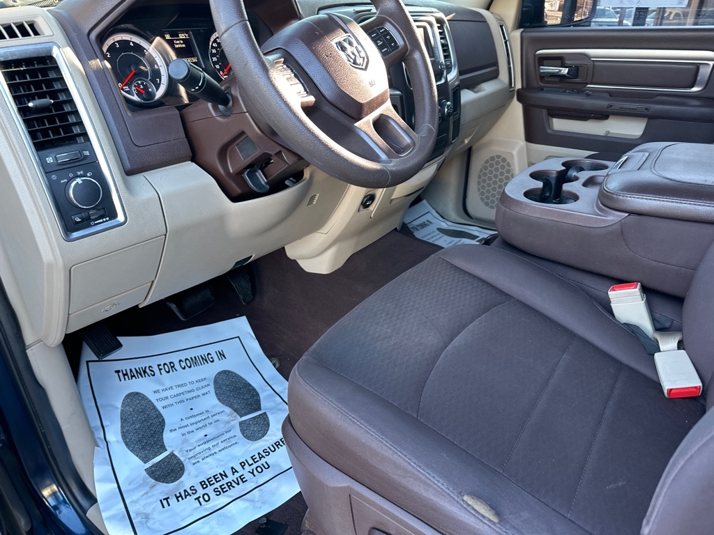 RAM 1500 Classic SLT 4x4 Crew Cab 6'4" Box 2020