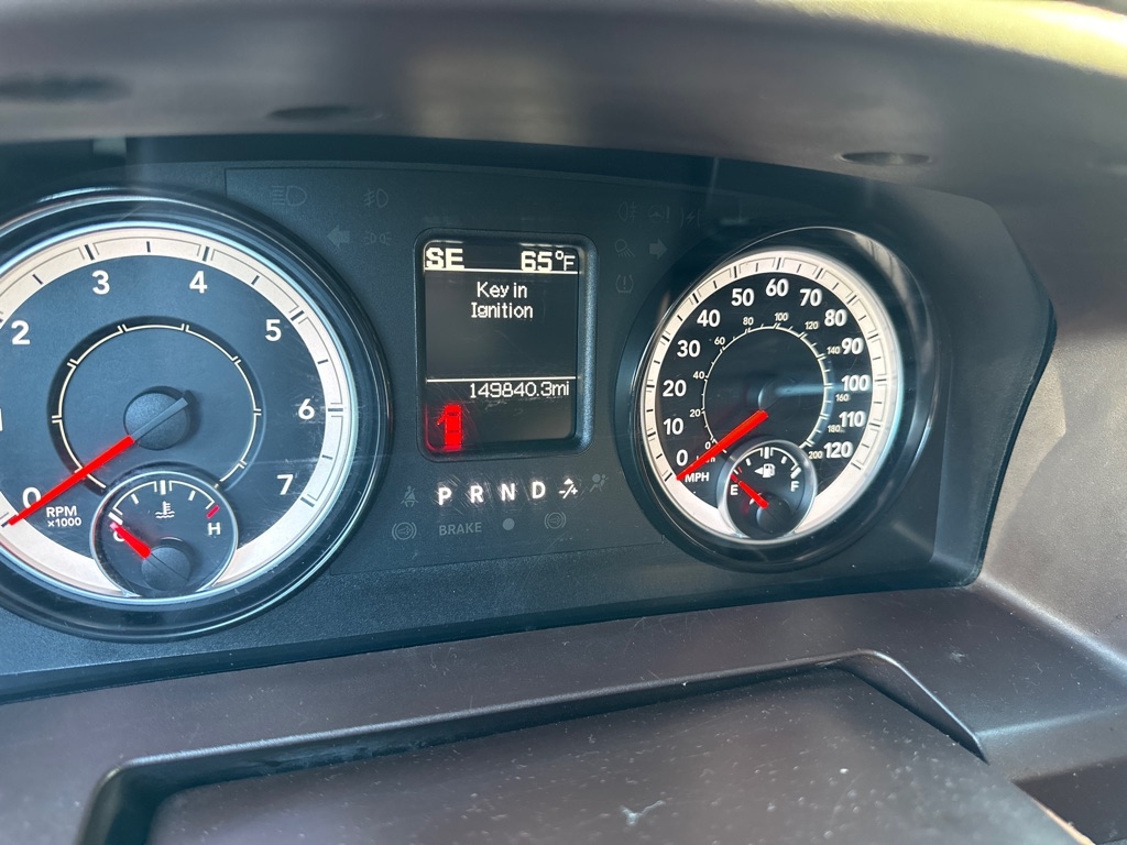 RAM 1500 Classic SLT 4x4 Crew Cab 6'4" Box 2020