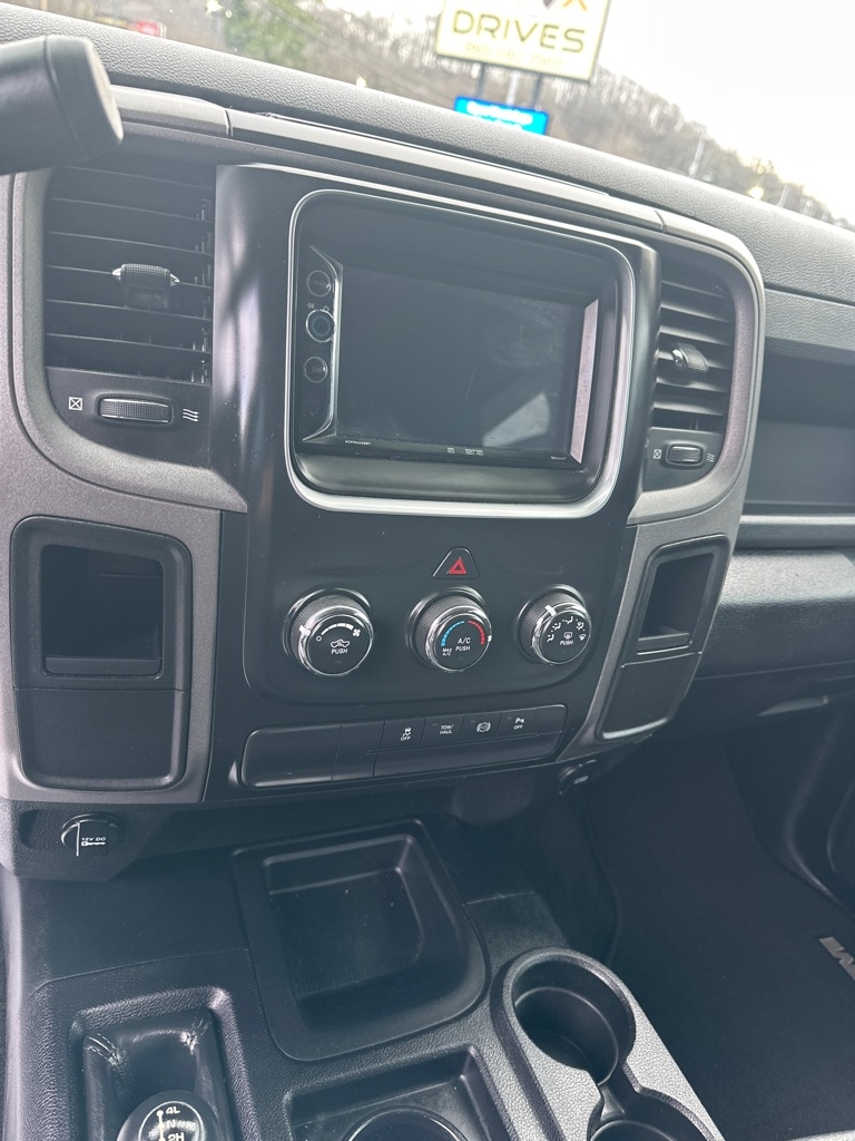 RAM 2500 4WD Crew Cab 149" Tradesman 2014