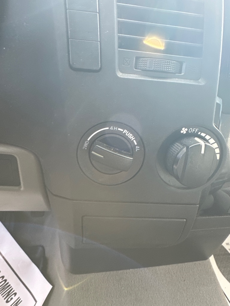 Toyota Tundra 4WD Truck Dbl 4.7L V8 5-Spd AT (Natl) 2008