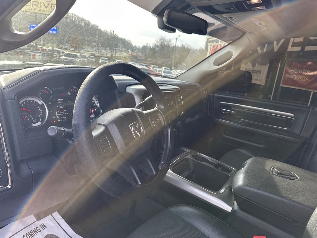 RAM 2500 Big Horn 4x4 Mega Cab 6'4" Box 2018