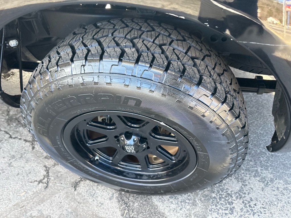 Nissan Frontier 2WD King Cab V6 Auto SE 2010