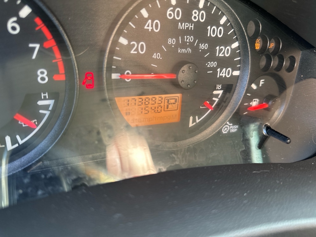 Nissan Frontier 2WD King Cab V6 Auto SE 2010