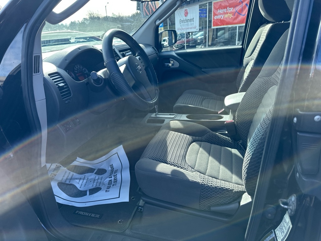 Nissan Frontier 2WD King Cab V6 Auto SE 2010