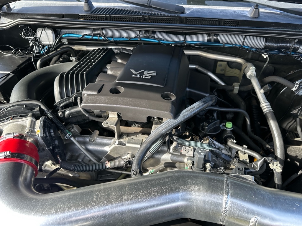 Nissan Frontier 2WD King Cab V6 Auto SE 2010