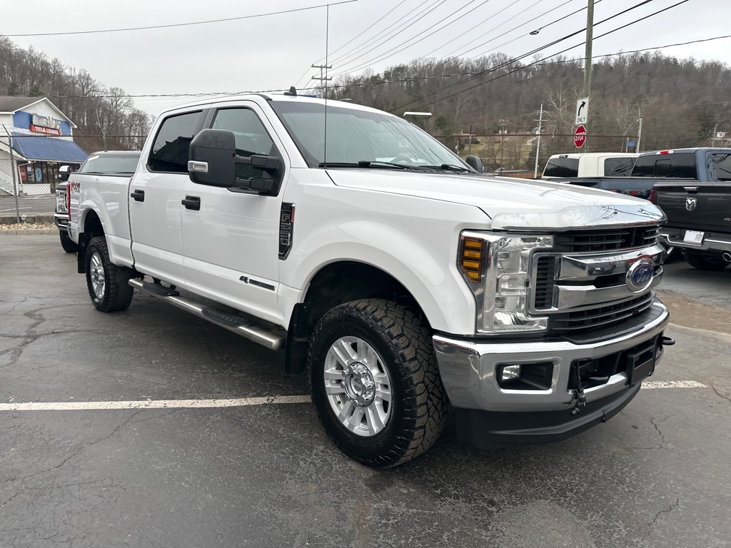 Ford Super Duty F-250 SRW King Ranch 4WD Crew Cab 8' Box 2019