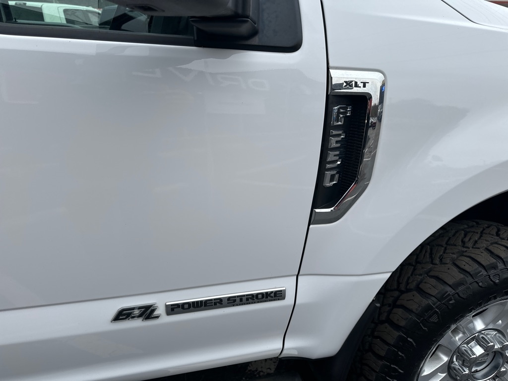 Ford Super Duty F-250 SRW King Ranch 4WD Crew Cab 8' Box 2019