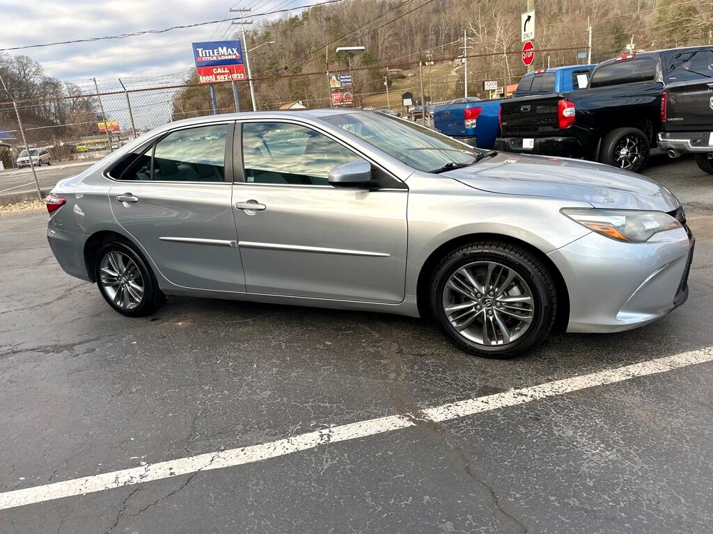 Toyota Camry 4dr Sdn I4 Auto SE w/Special Edition Pkg (Natl) 2016