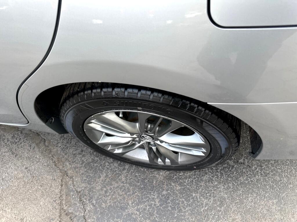 Toyota Camry 4dr Sdn I4 Auto SE w/Special Edition Pkg (Natl) 2016