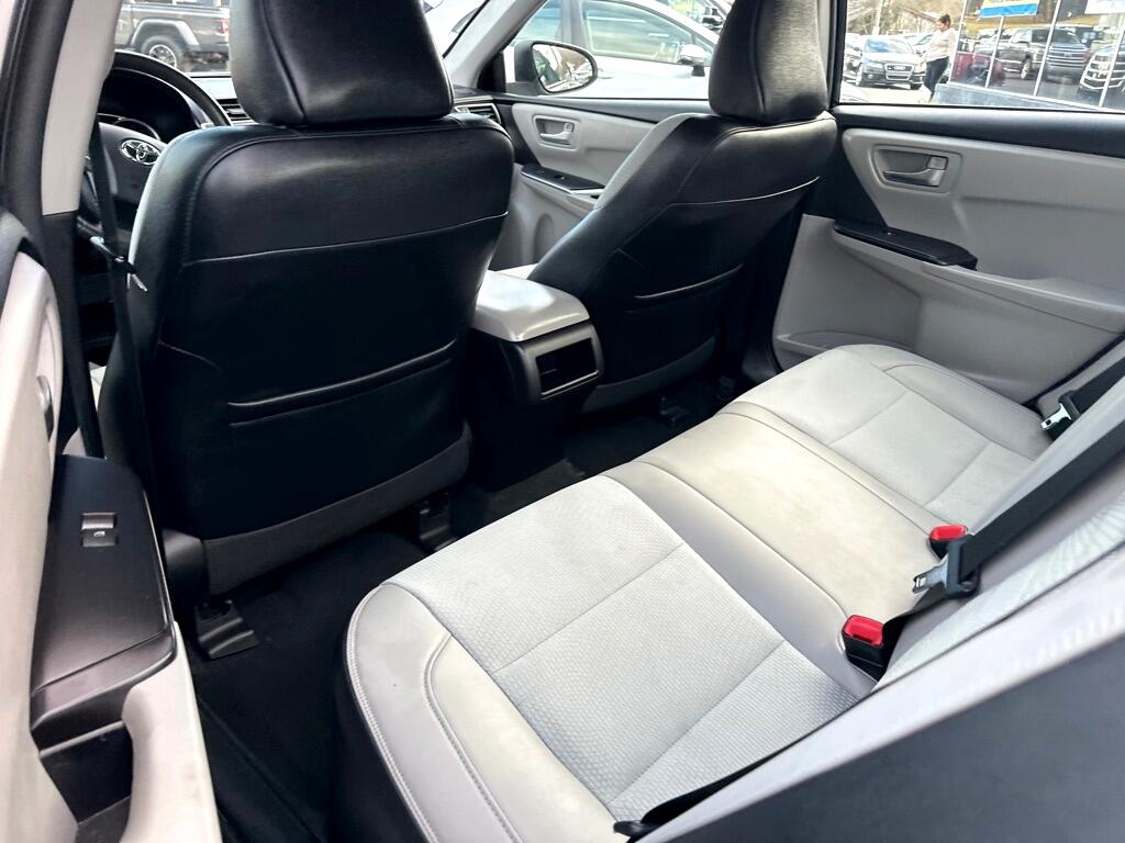 Toyota Camry 4dr Sdn I4 Auto SE w/Special Edition Pkg (Natl) 2016