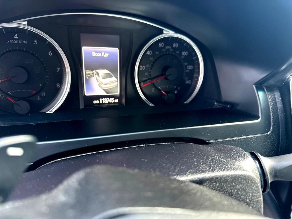 Toyota Camry 4dr Sdn I4 Auto SE w/Special Edition Pkg (Natl) 2016