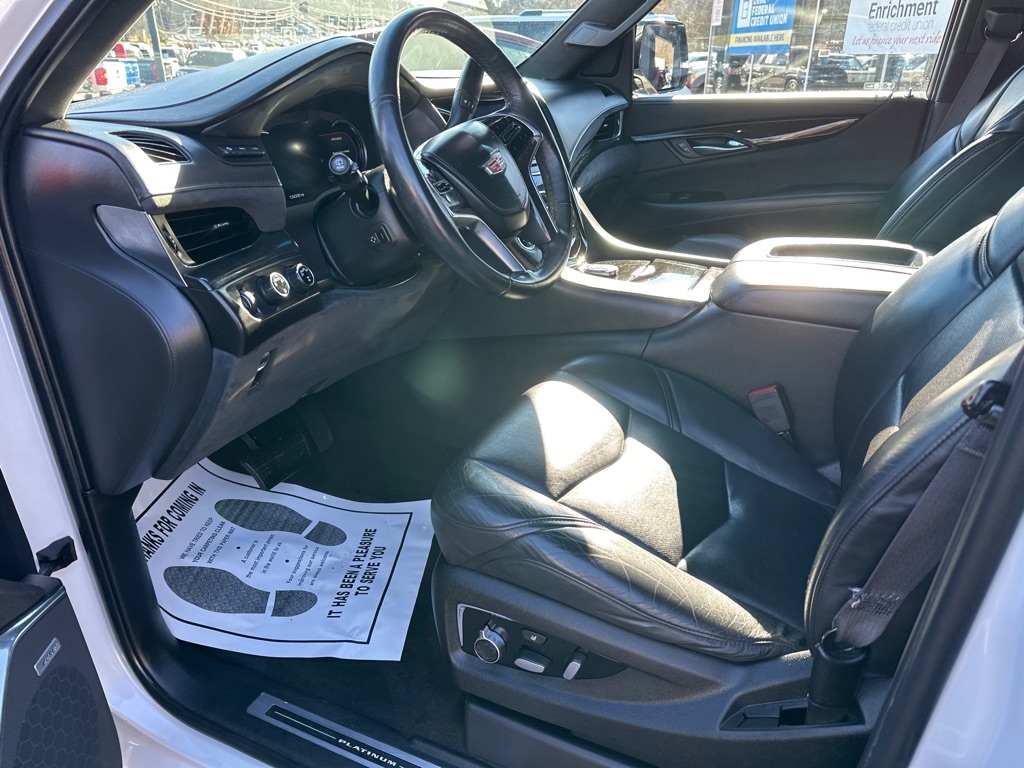 Cadillac Escalade 4WD 4dr Platinum 2017