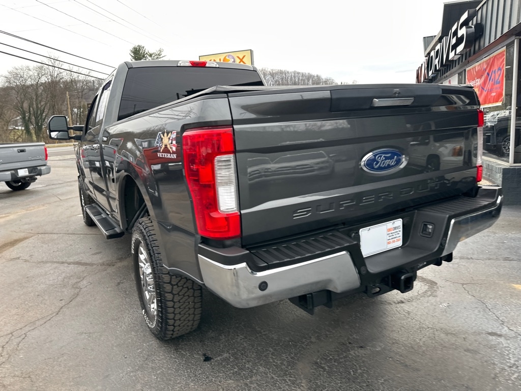 Ford Super Duty F-250 SRW King Ranch 4WD Crew Cab 8' Box 2018