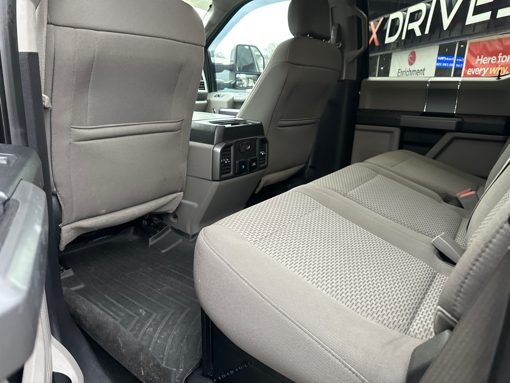 Ford Super Duty F-250 SRW King Ranch 4WD Crew Cab 8' Box 2018