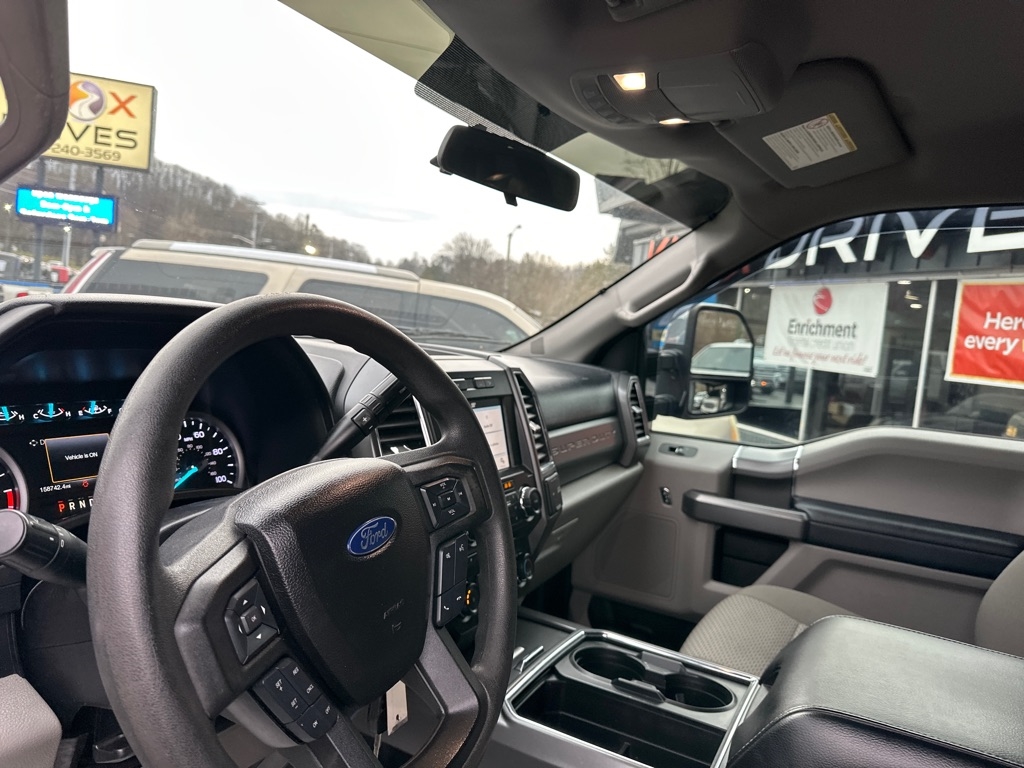 Ford Super Duty F-250 SRW King Ranch 4WD Crew Cab 8' Box 2018