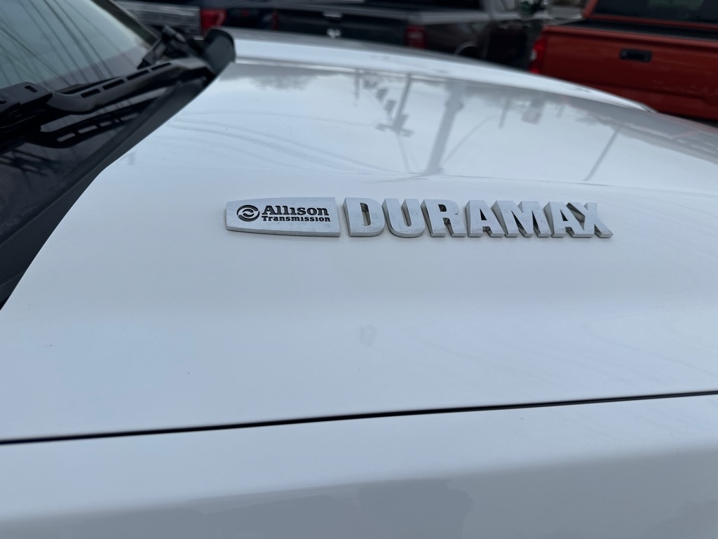 Chevrolet Silverado 3500HD 4WD Crew Cab 153.7" High Country 2016