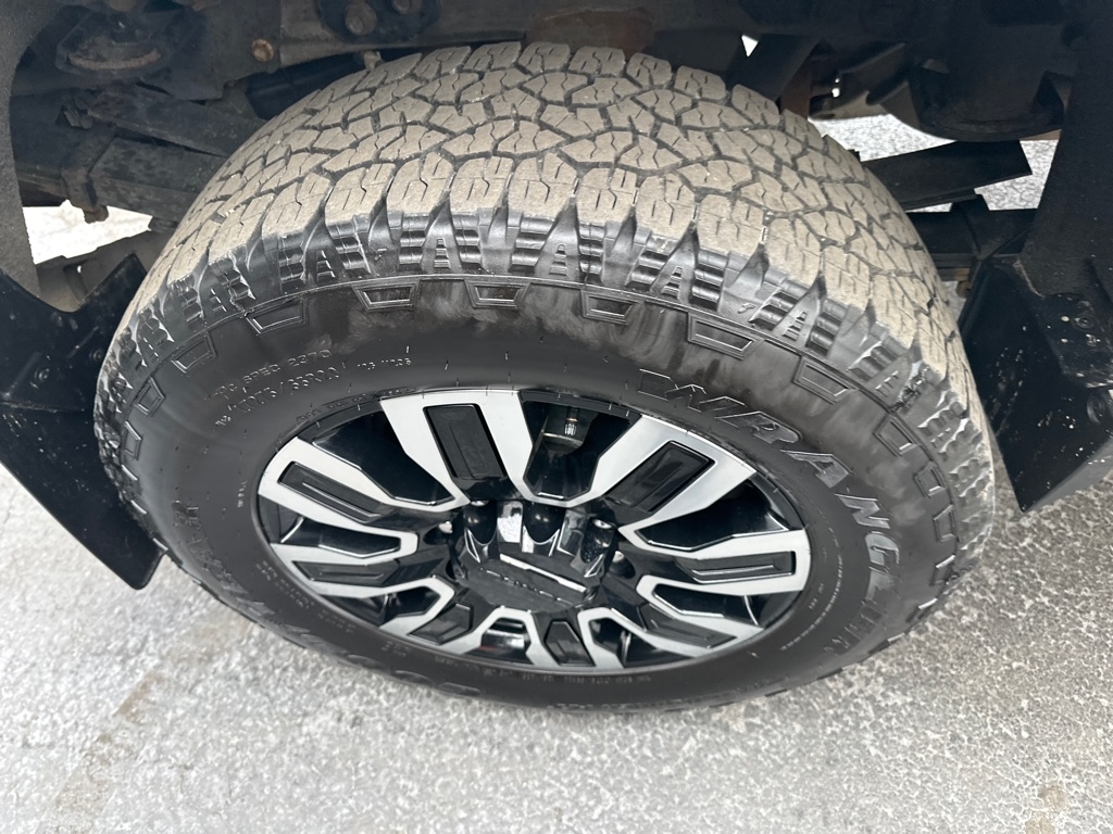 Chevrolet Silverado 3500HD 4WD Crew Cab 153.7" High Country 2016