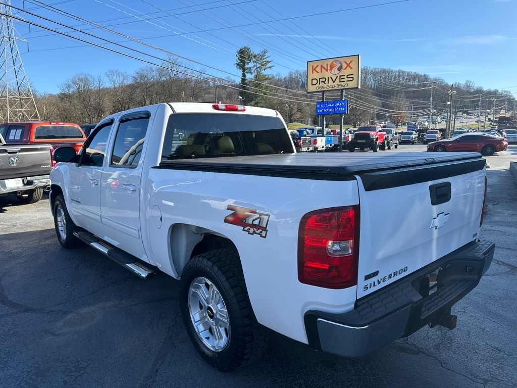 Chevrolet Silverado 1500 4WD Crew Cab 143.5" LTZ 2011