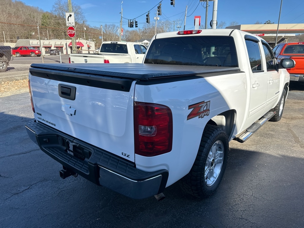 Chevrolet Silverado 1500 4WD Crew Cab 143.5" LTZ 2011