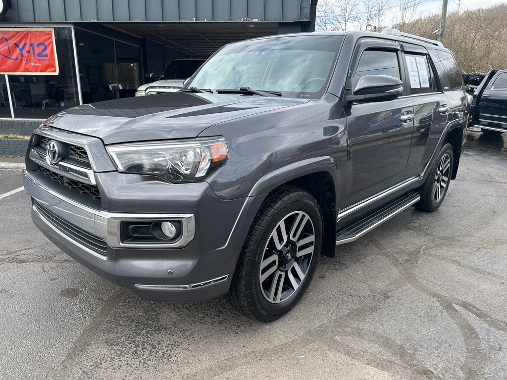 Toyota 4Runner TRD Off Road Premium 4WD (Natl) 2018