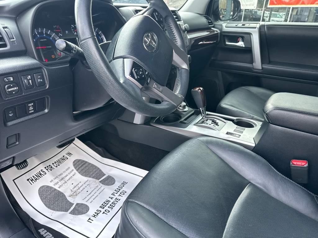 Toyota 4Runner TRD Off Road Premium 4WD (Natl) 2018