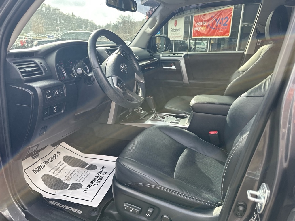 Toyota 4Runner TRD Off Road Premium 4WD (Natl) 2018