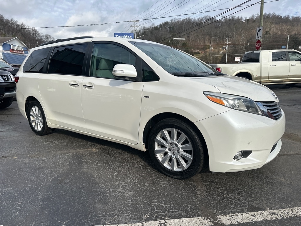 Toyota Sienna Limited Premium AWD 7-Passenger (Natl) 2017
