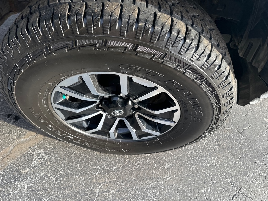 Toyota Tacoma 4WD TRD Off Road Double Cab 6' Bed V6 AT (Natl) 2020