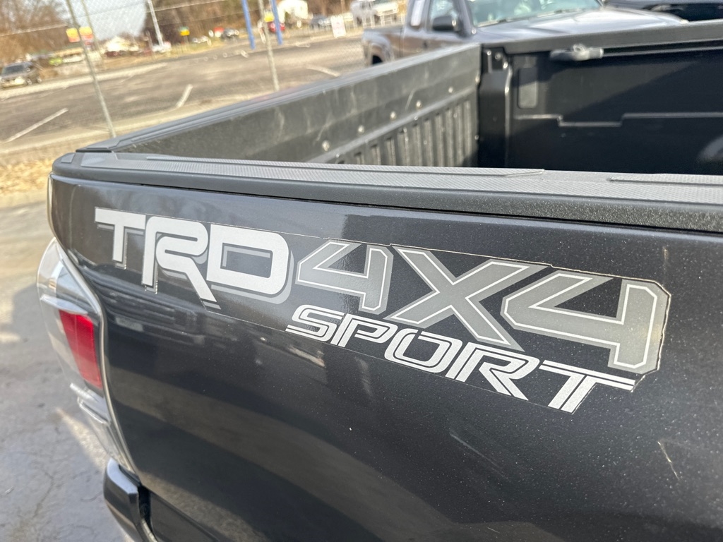 Toyota Tacoma 4WD TRD Off Road Double Cab 6' Bed V6 AT (Natl) 2020