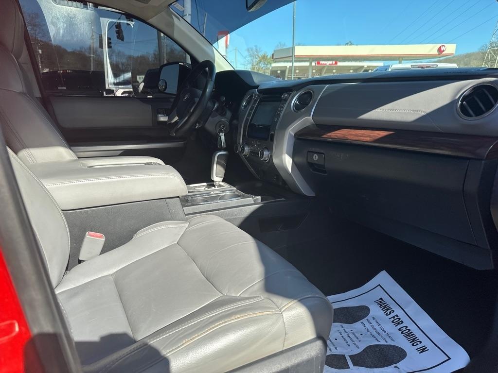 Toyota Tundra 4WD Truck CrewMax 5.7L FFV V8 6-Spd AT LTD (Natl) 2014