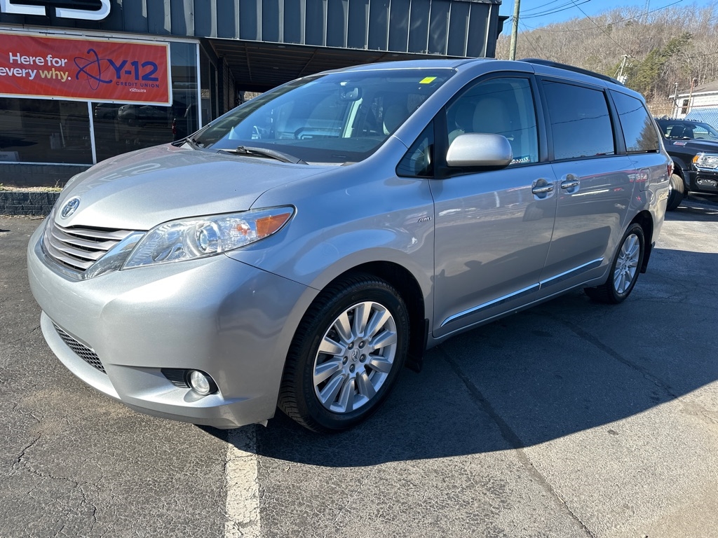 Toyota Sienna Limited Premium AWD 7-Passenger (Natl) 2017