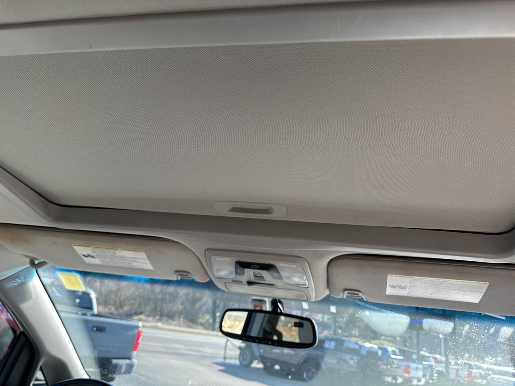 Toyota Sienna Limited Premium AWD 7-Passenger (Natl) 2017