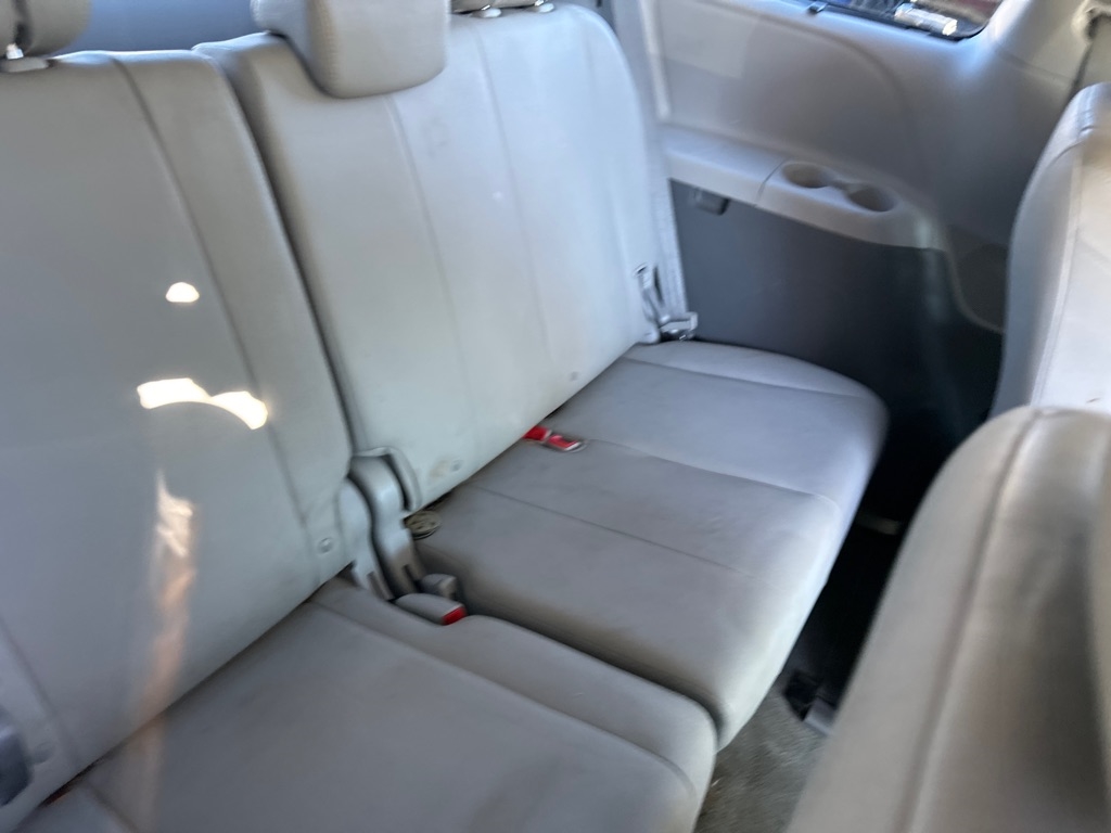 Toyota Sienna Limited Premium AWD 7-Passenger (Natl) 2017