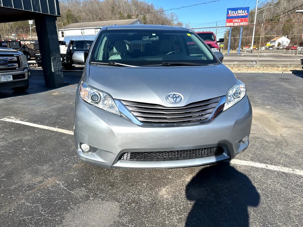 Toyota Sienna Limited Premium AWD 7-Passenger (Natl) 2017
