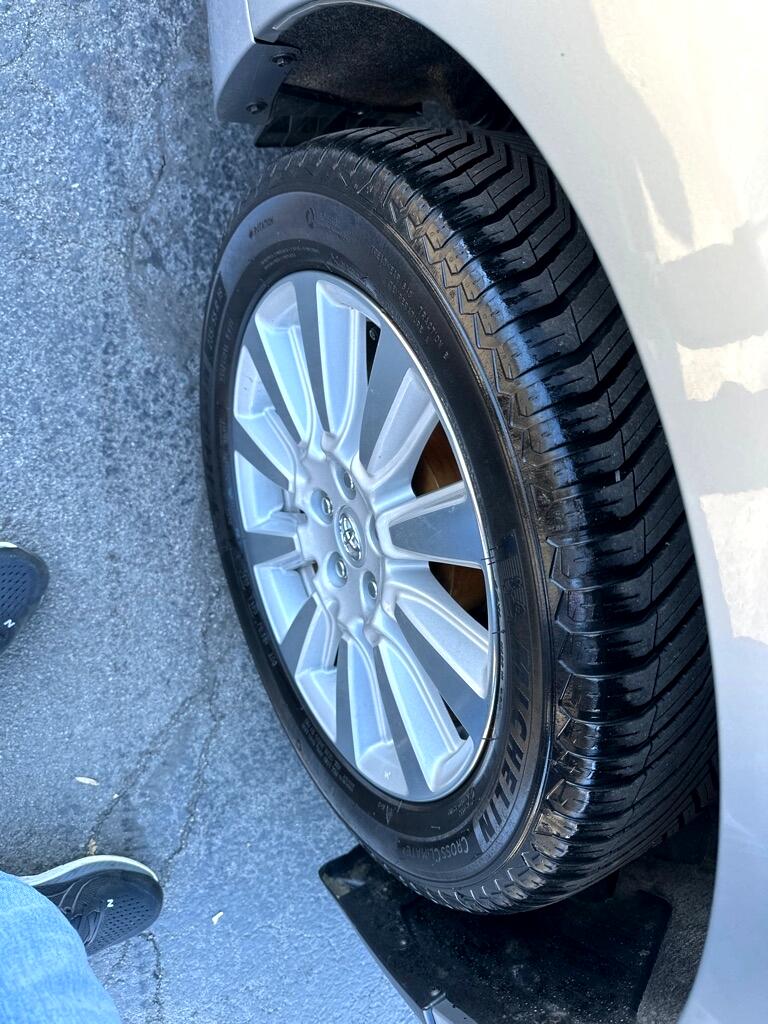 Toyota Sienna Limited Premium AWD 7-Passenger (Natl) 2017