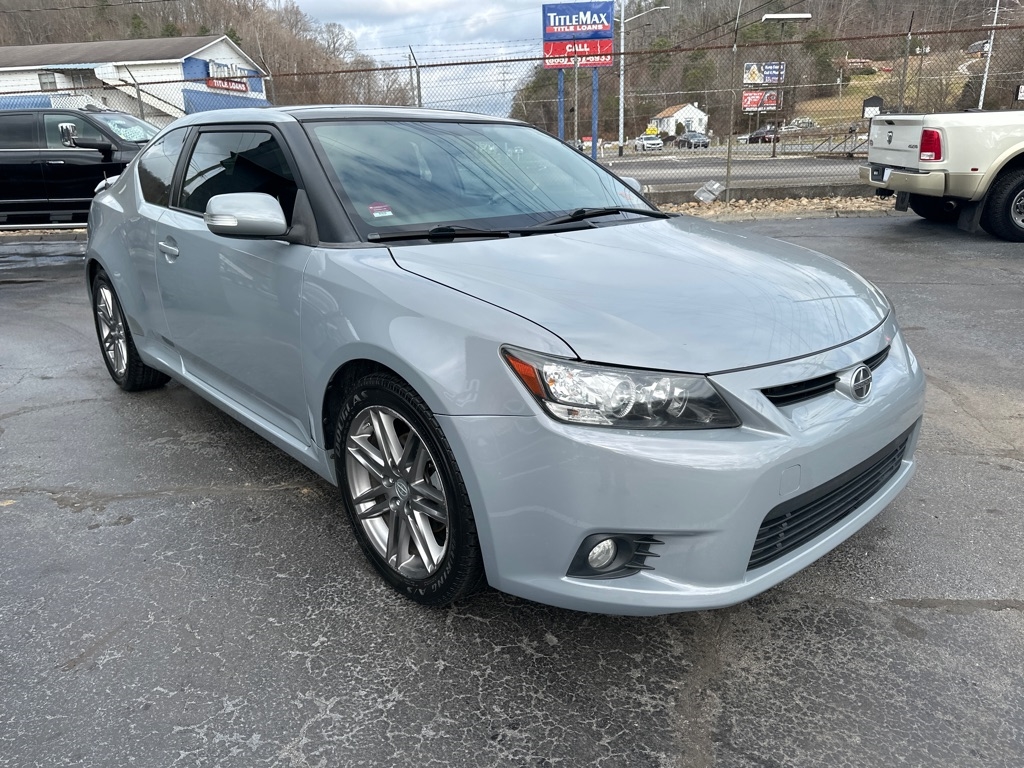 Scion tC 2dr HB Man (Natl) 2012