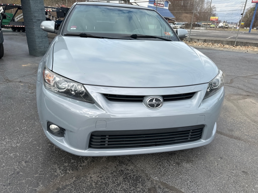 Scion tC 2dr HB Man (Natl) 2012