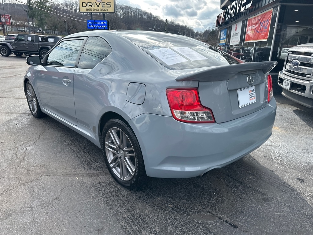 Scion tC 2dr HB Man (Natl) 2012