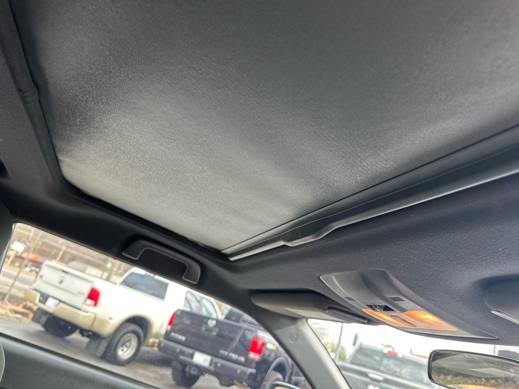 Scion tC 2dr HB Man (Natl) 2012