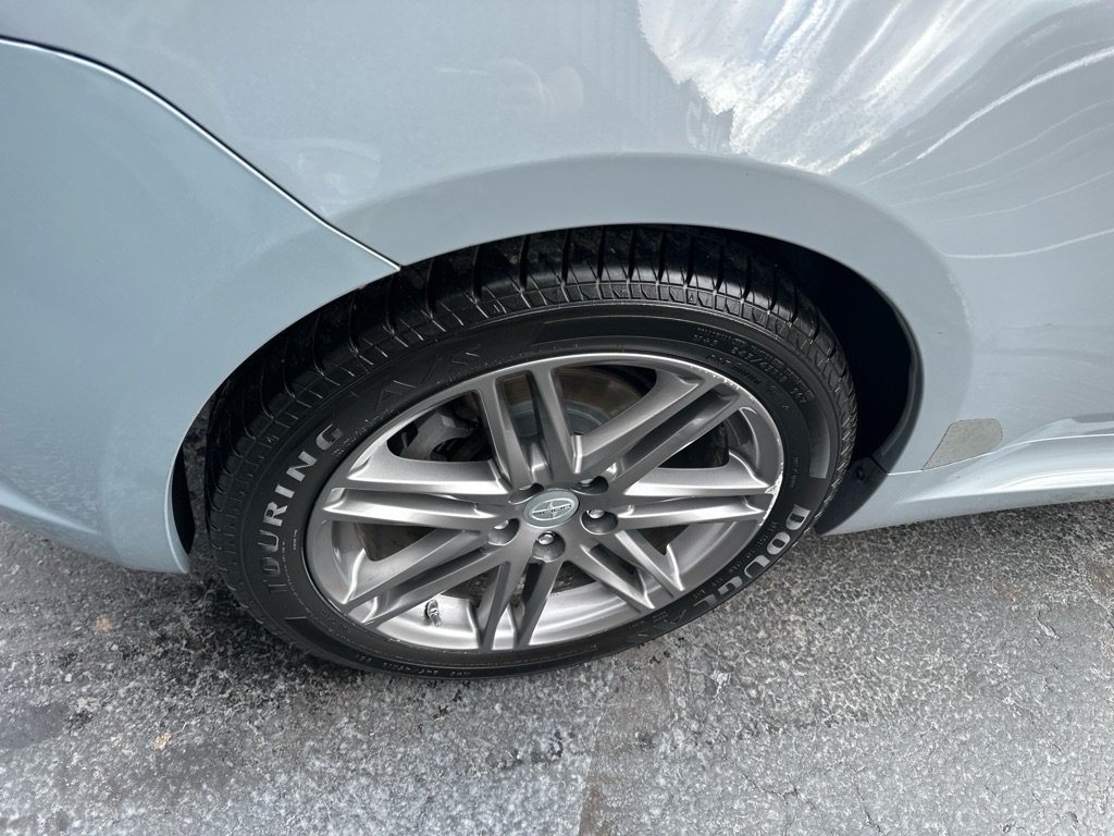 Scion tC 2dr HB Man (Natl) 2012