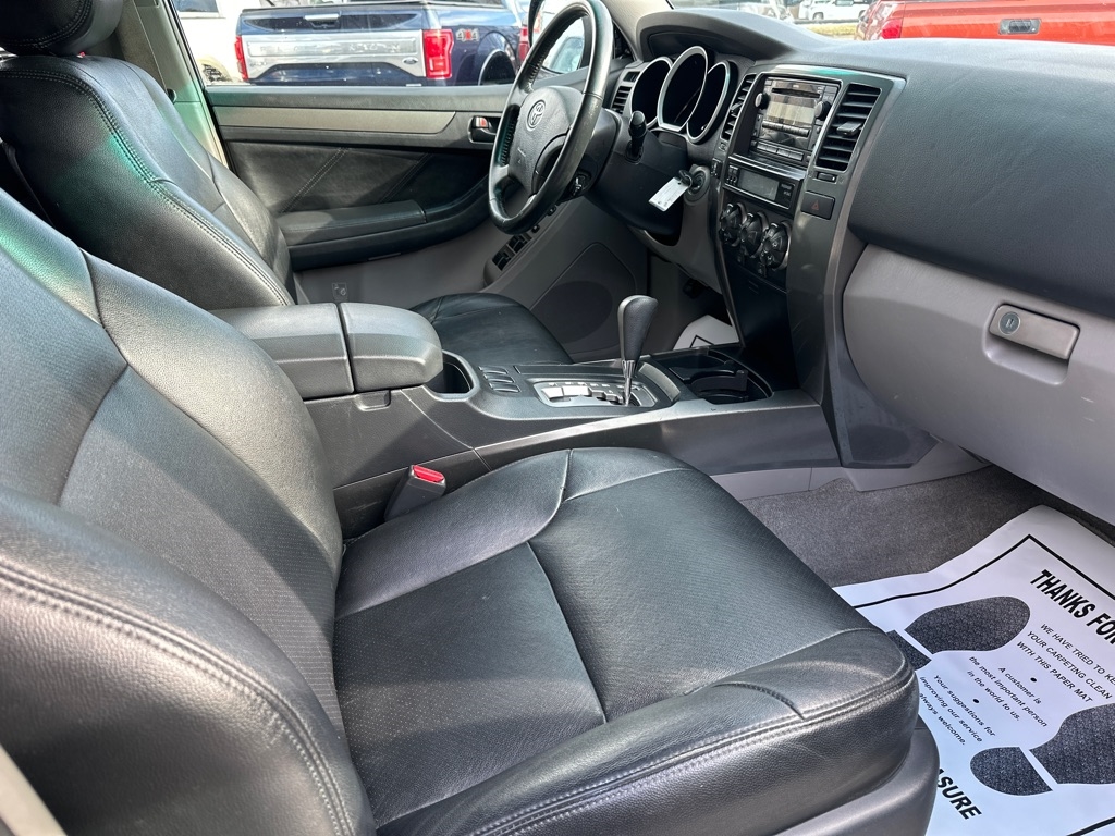 Toyota 4Runner RWD 4dr V6 Sport (Natl) 2008